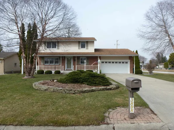 3898 Ranch Dr, Bay City, MI 48706
