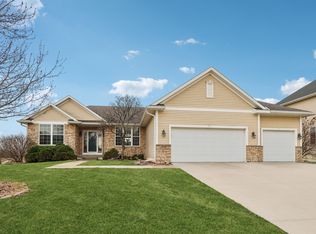 8832 Kingman Dr, West Des Moines, IA 50266