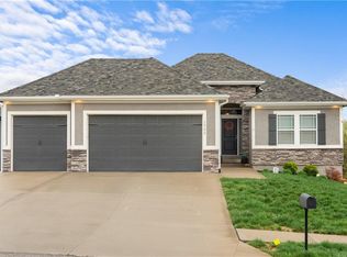 1502 SW Cross Creek Dr, Grain Valley, MO 64029