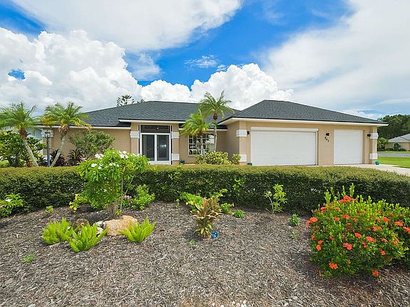 3rd image of 542 Silk Oak Dr
