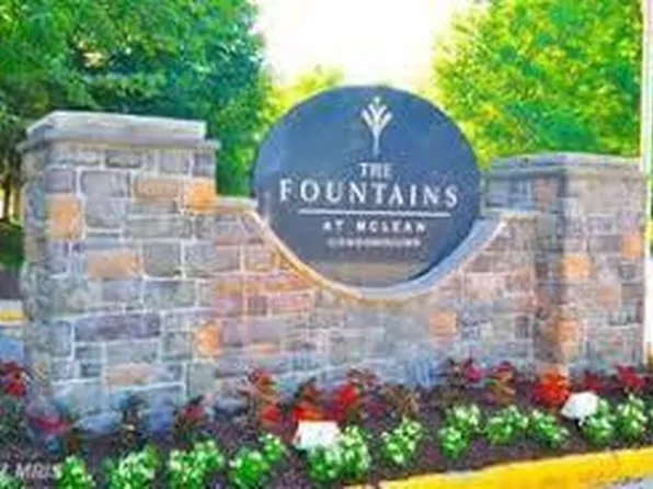 1530 Lincoln Way APT 201, McLean, VA 22102