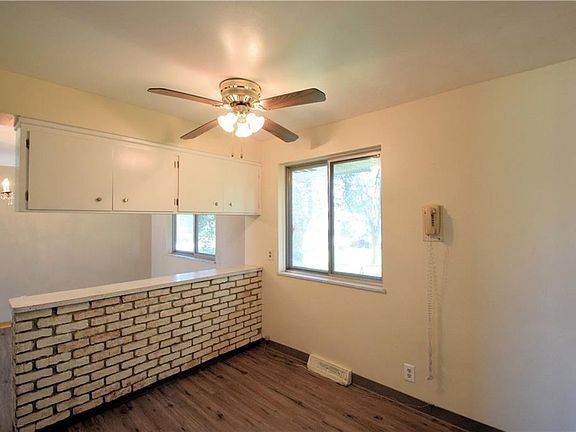 4th image of 2507 Friar Dr