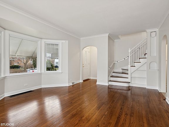 3rd image of 9330 S Clifton Park Ave