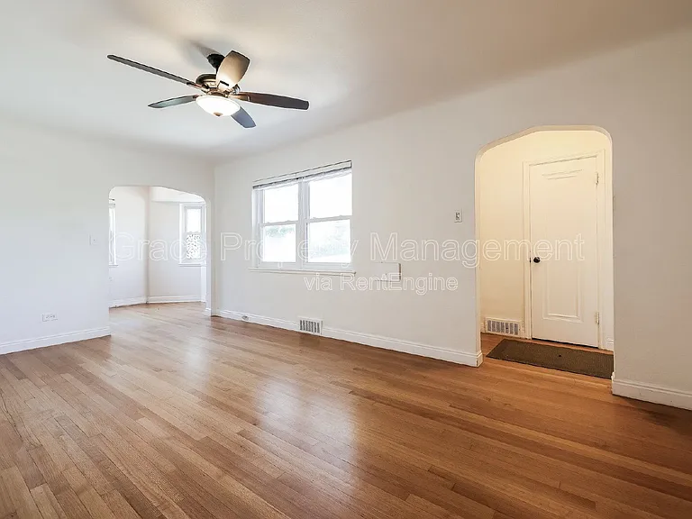 2856 Elm St — Photo 5