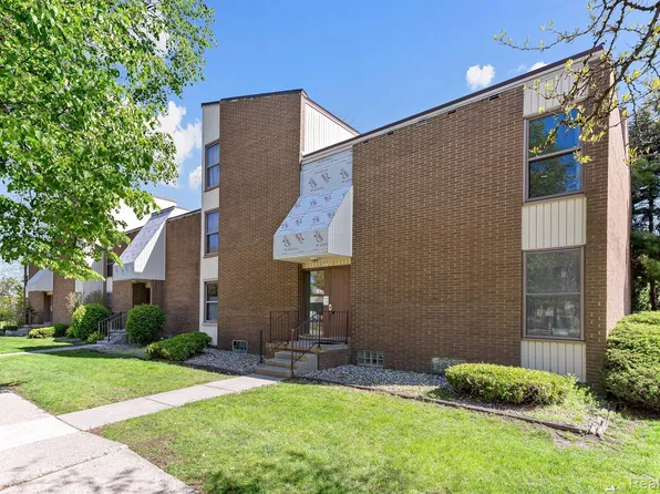 21 Dickinson St Unit 21K, Mount Clemens, MI 48043