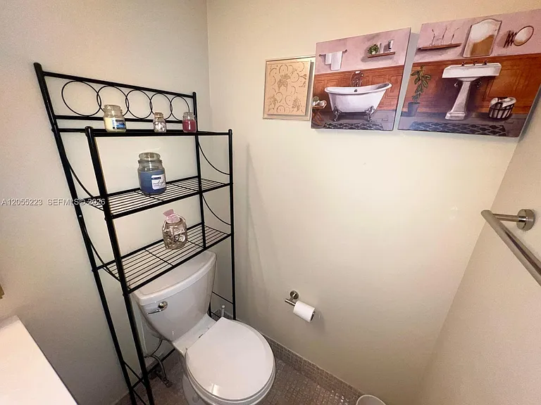 312 Mansfield Dr #312-H — Photo 15