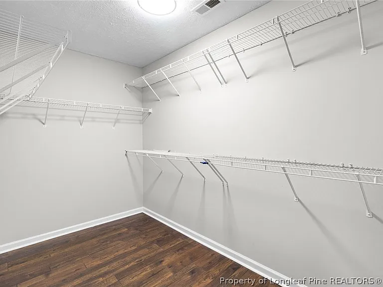 124 Hosta Dr — Photo 19