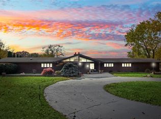 120 Thornhill Dr, Danville, IL