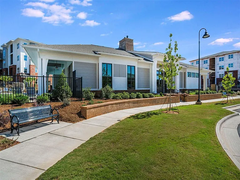 Pointe at Prosperity Village Apartments — Photo 35