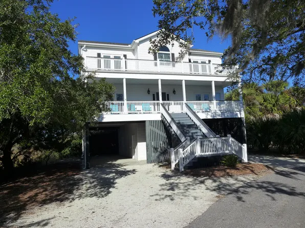 3521 Myrtle St, Edisto Island, SC 29438