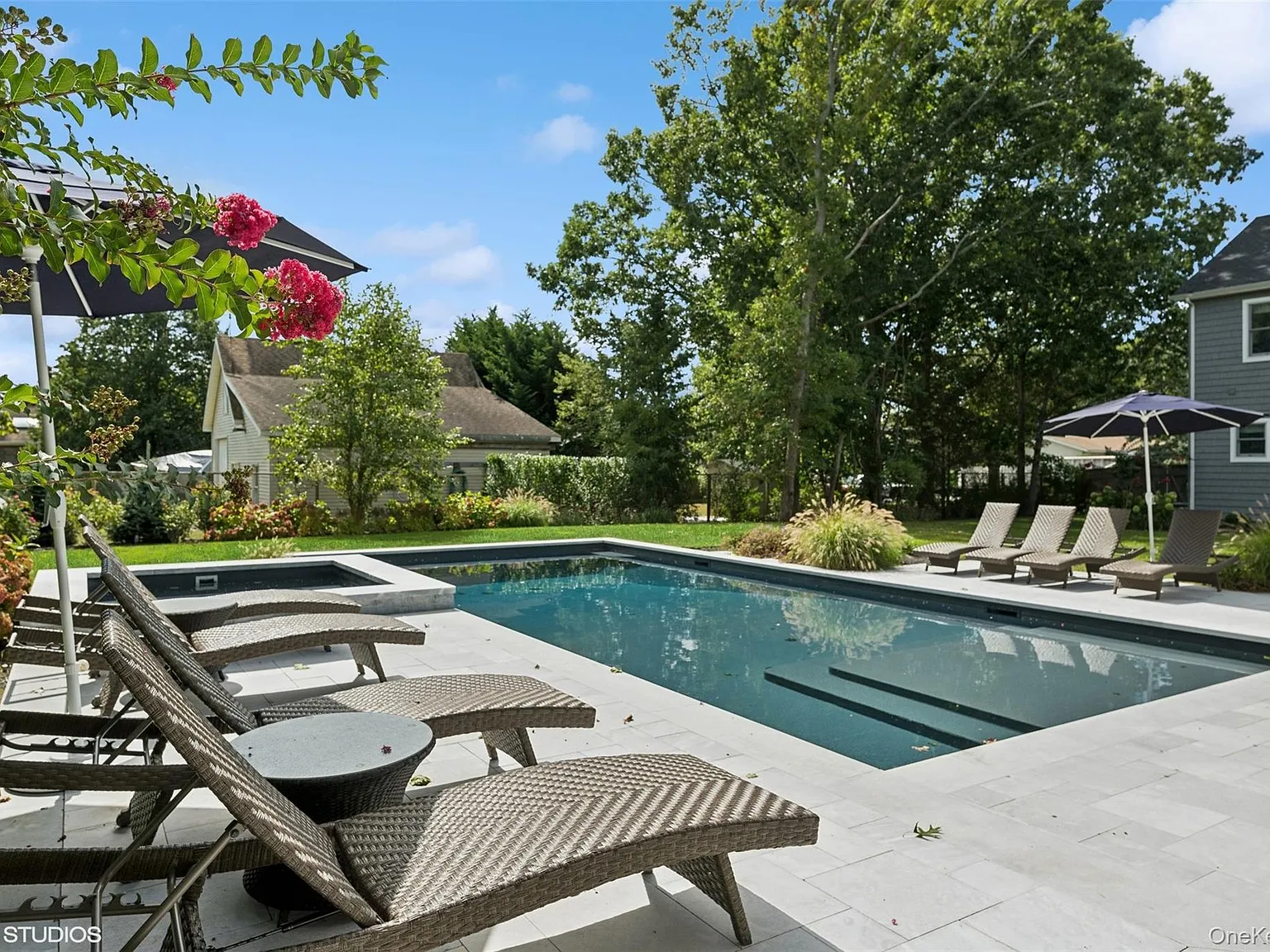 3 bed, 4.0 bath, 1800 sqft, $15,000 — Photo 2