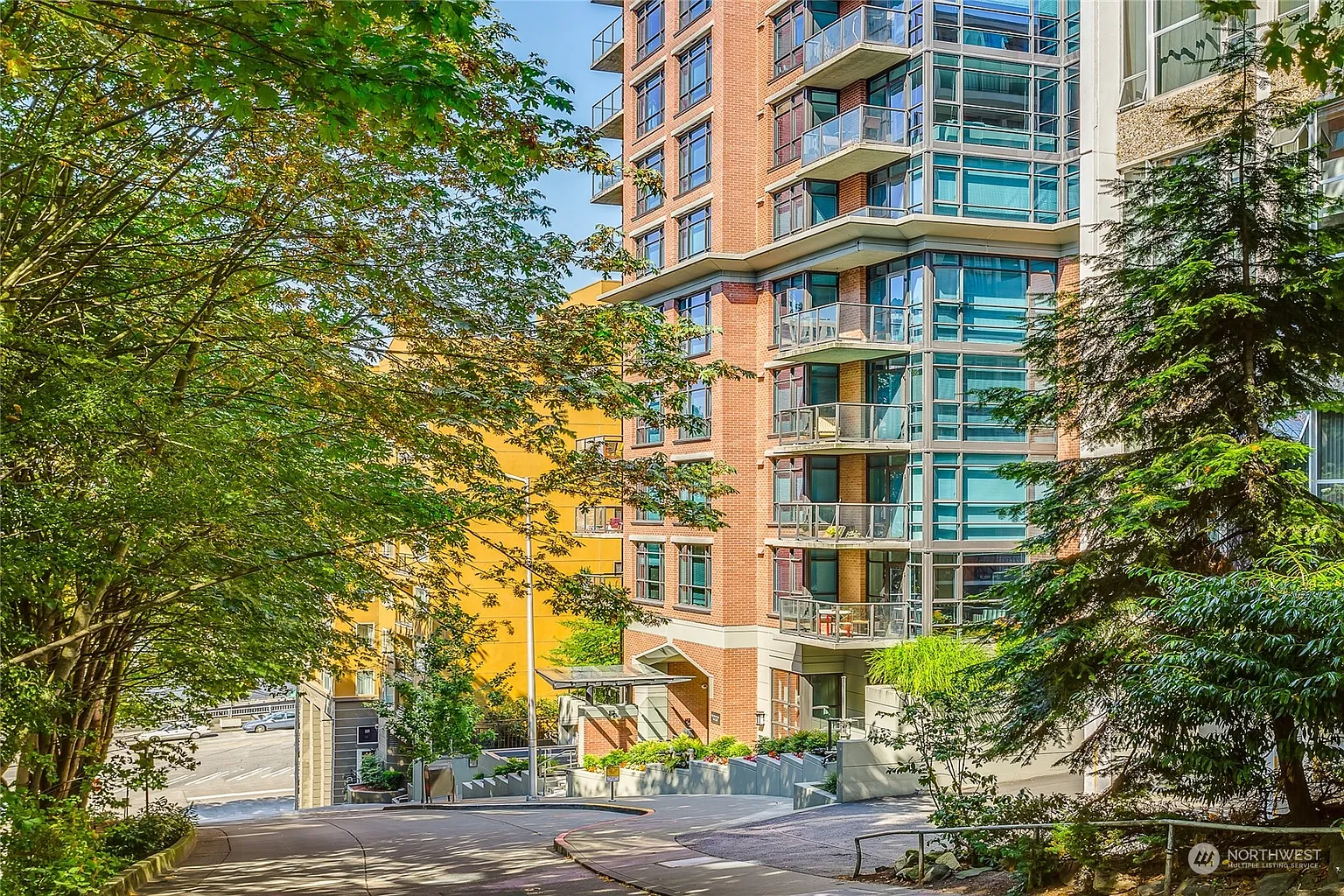 1420 Terry Avenue #1401 photo 1