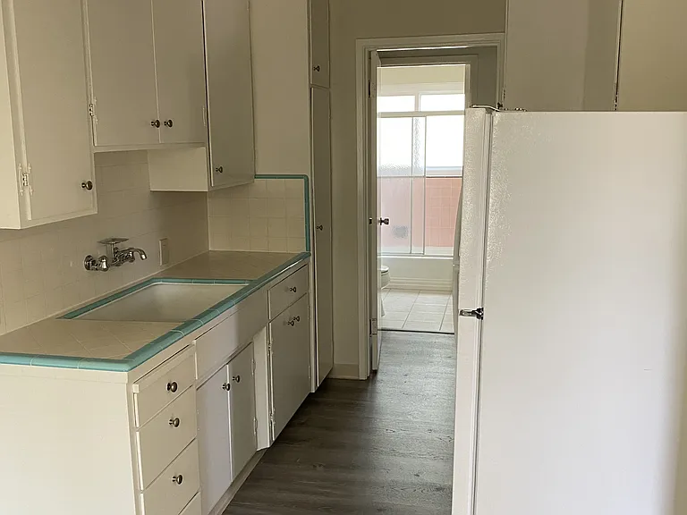 205 Avery Ln #3 — Photo 4