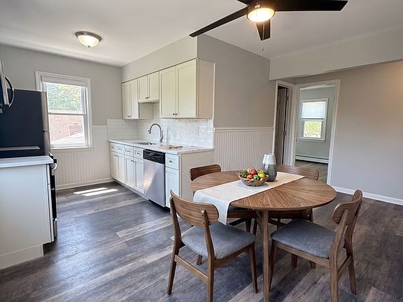 2nd image of 253 Beachview St Floor 2