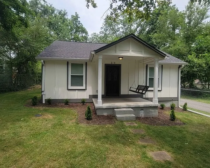 210 Peachtree St — Photo 2