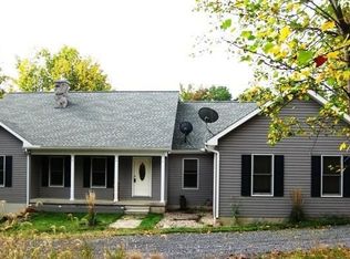 4 Onyx Dr, Hedgesville, WV 25427