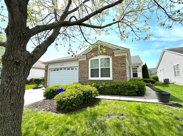 21221 Lily Lake Ln, Crest Hill, IL 60403