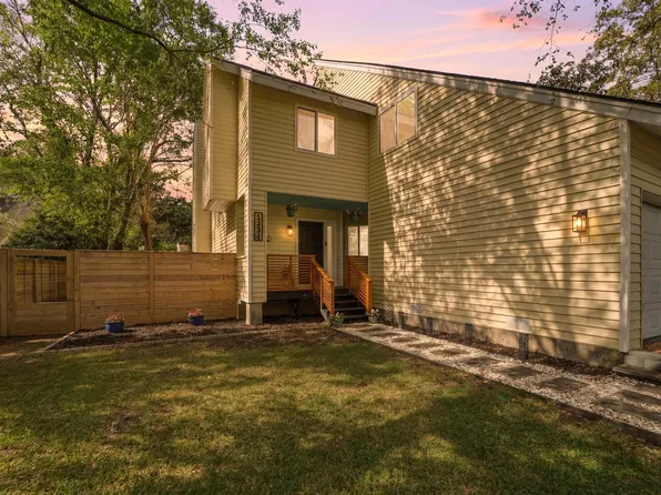 1221 Valley Forge Dr, Charleston, SC 29412