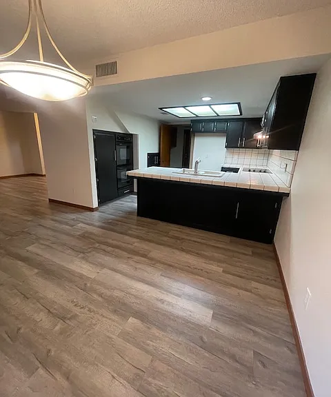 2700 Barrington St #C — Photo 21