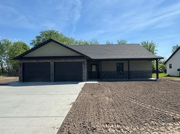 415 Gaw Ct, Bowling Green, MO 63334