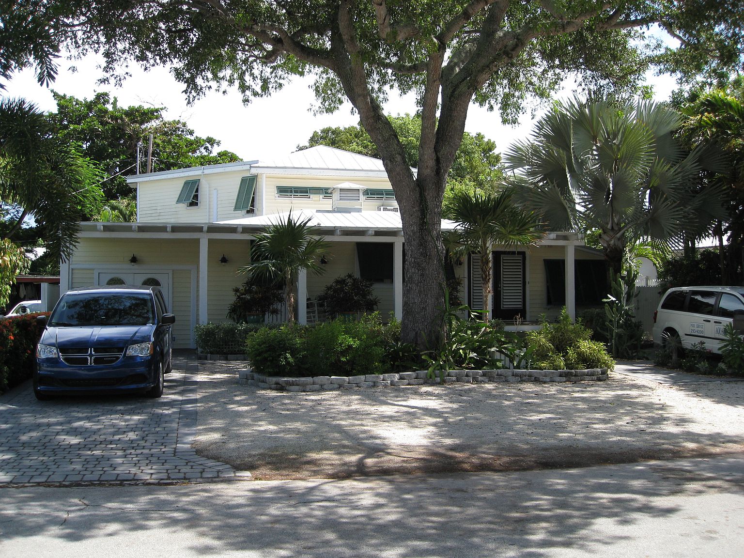 2904 harris ave key deals west