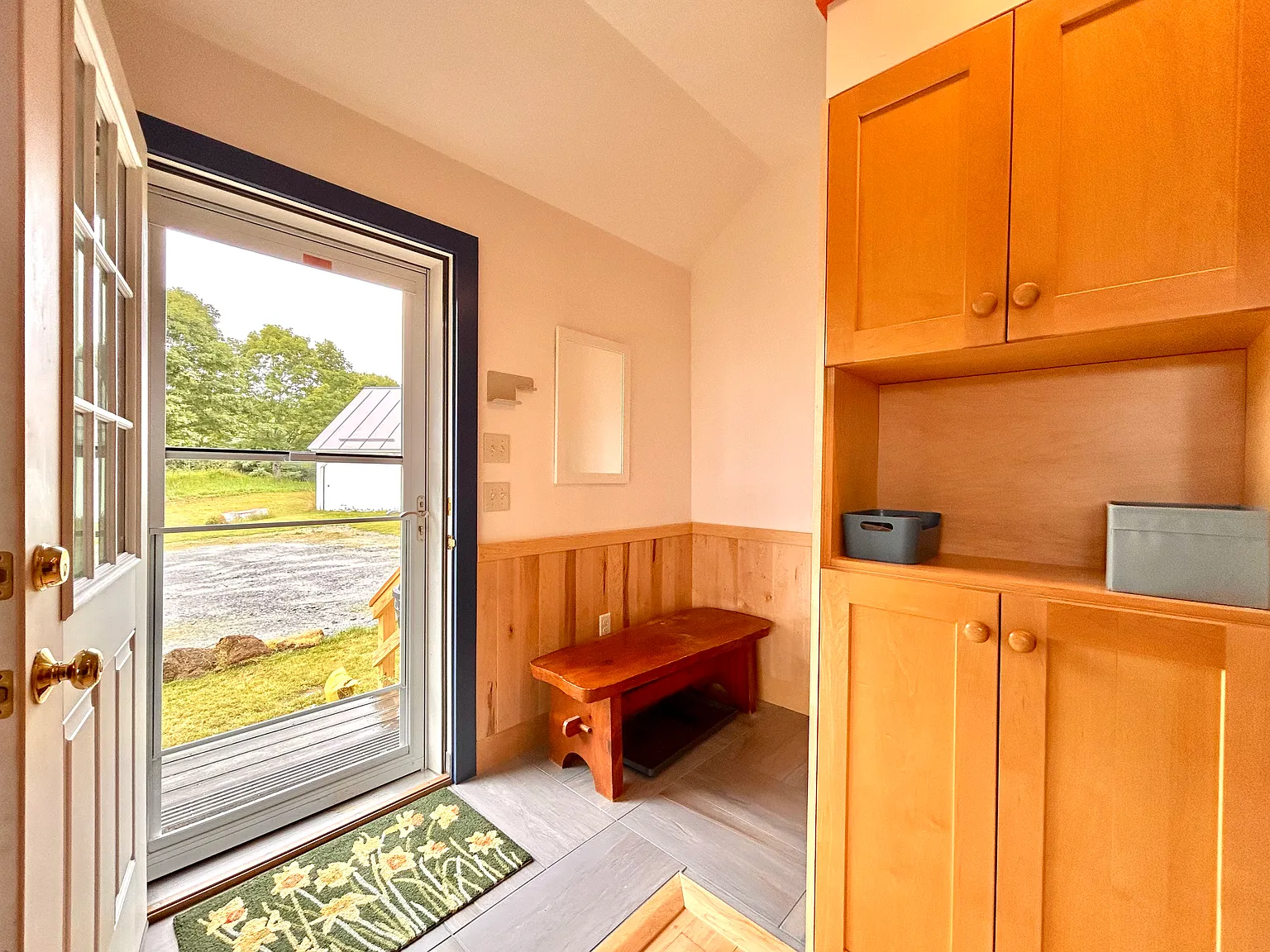 1 bed, 700 sqft, $1,950 — Photo 3