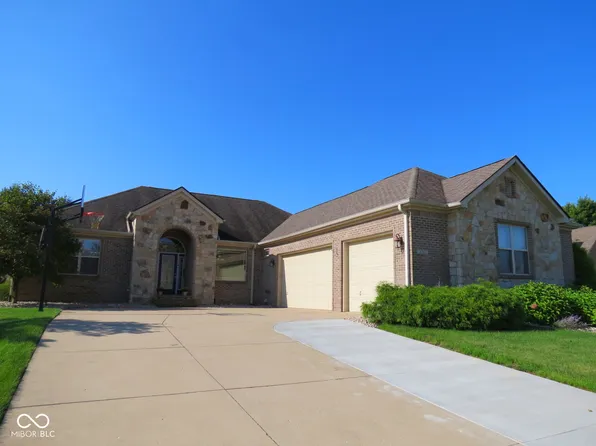 3703 Creekside Ct, Columbus, IN 47203