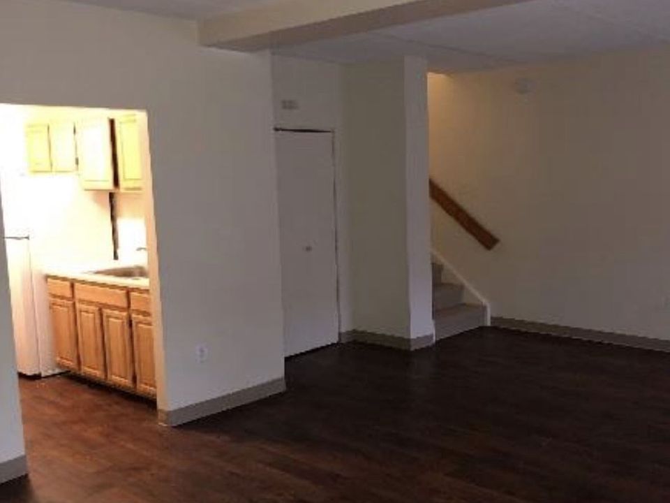 2nd image of 1786 Washington St