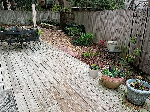 2nd image of 2974 Meredith Dr
