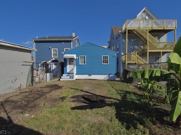 188 Atlantic St, Paterson City, NJ 07503