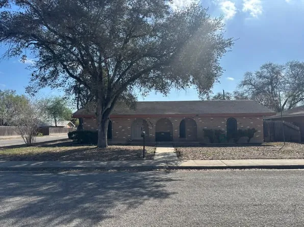 1601 Andrea St, Alice, TX 78332