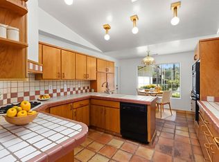 2731 Peet Ln, Escondido, CA 92025