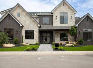 807 E Chloe Ln, Washington, UT 84780