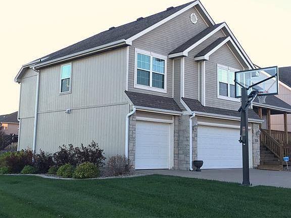 2nd image of 4703 Kensington Dr