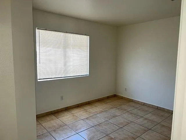 203 Breezy Shore Ave — Photo 7