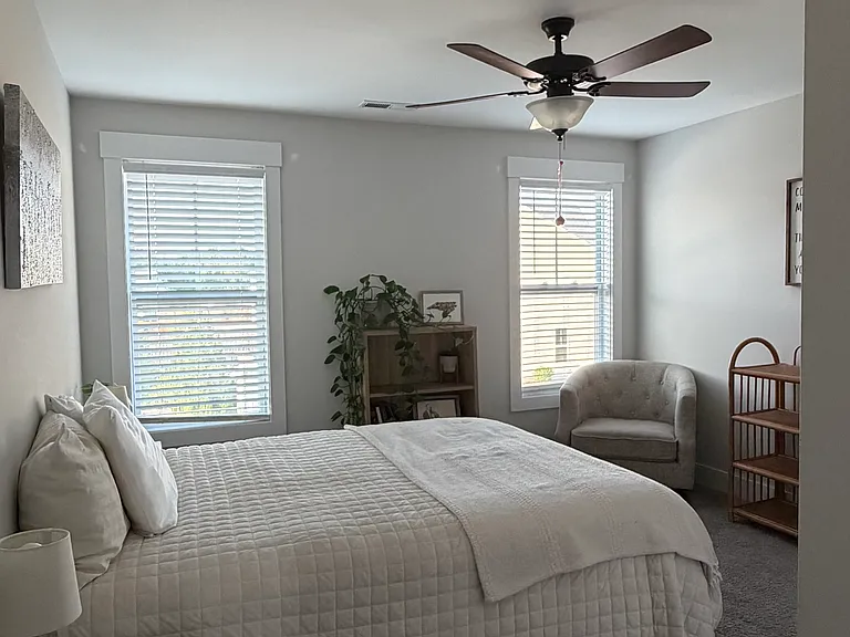 upstairs bedroom 2