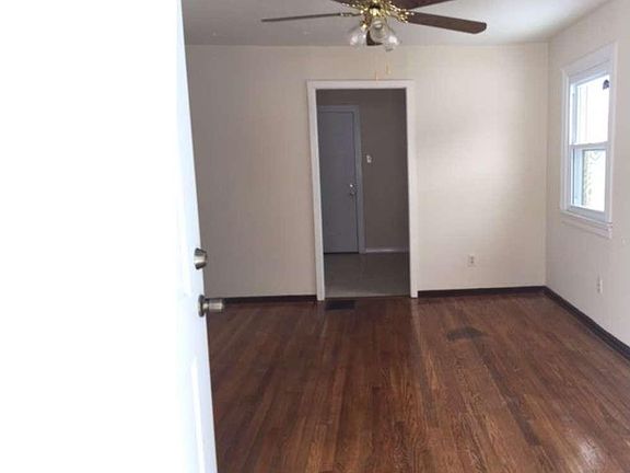 3rd image of 115 Bunche Blvd