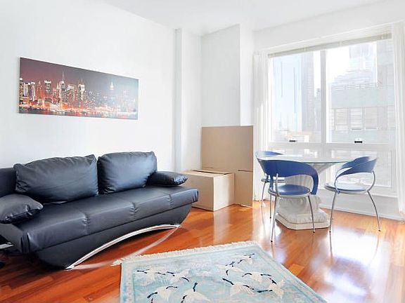 4th image of 350 W 42nd St APT 21G