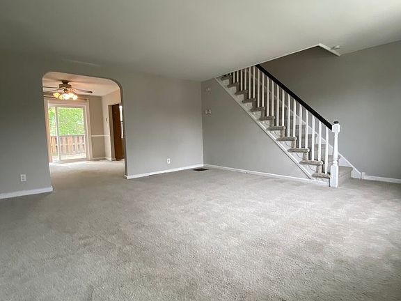 3rd image of 3844 Berkley Ave