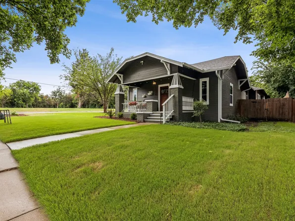 2844 S Adams St, Fort Worth, TX 76110