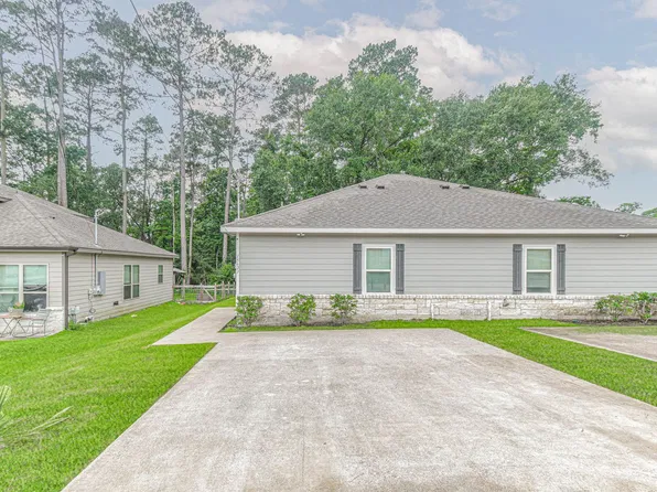 15833 Cottonwood Dr, Montgomery, TX 77356