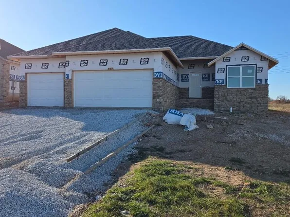 687 W Castor Loop, Nixa, MO 65714