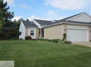 1226 Calumet Cir, Dewitt, MI 48820