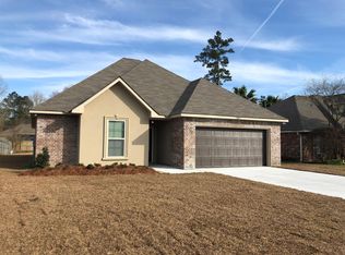26612 Parkwood Dr, Denham Springs, LA 70726