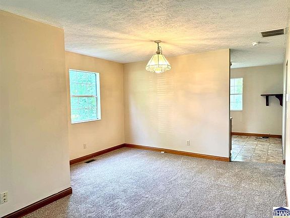 3rd image of 2408 Dillman St