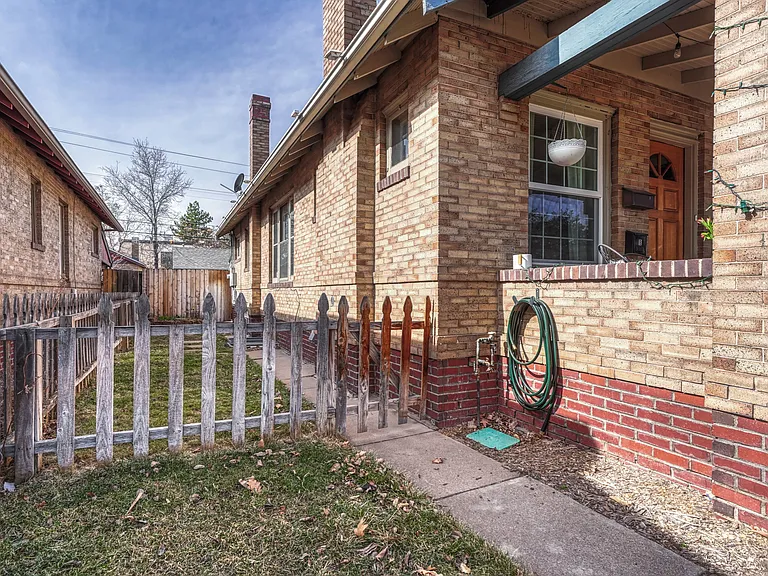 1445 S Lincoln St — Photo 23