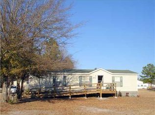 512 Red Bird Dr, Springfield, GA 31329