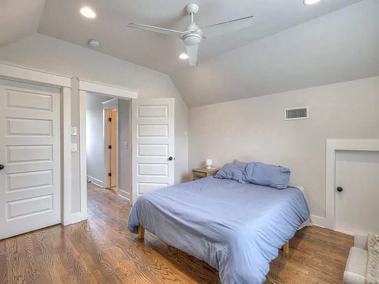901 Curdwood Blvd — Photo 16