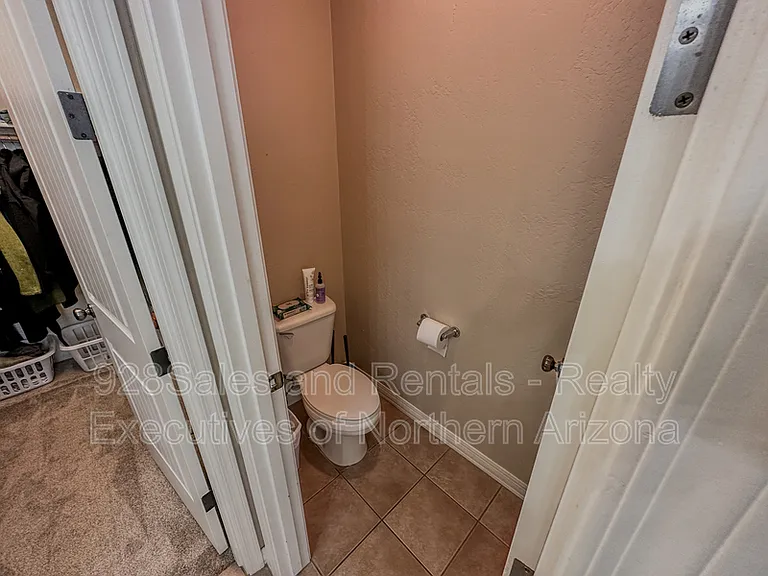 537 W Nugget Trl — Photo 33