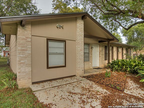 4th image of 4543 Clear Spring Dr